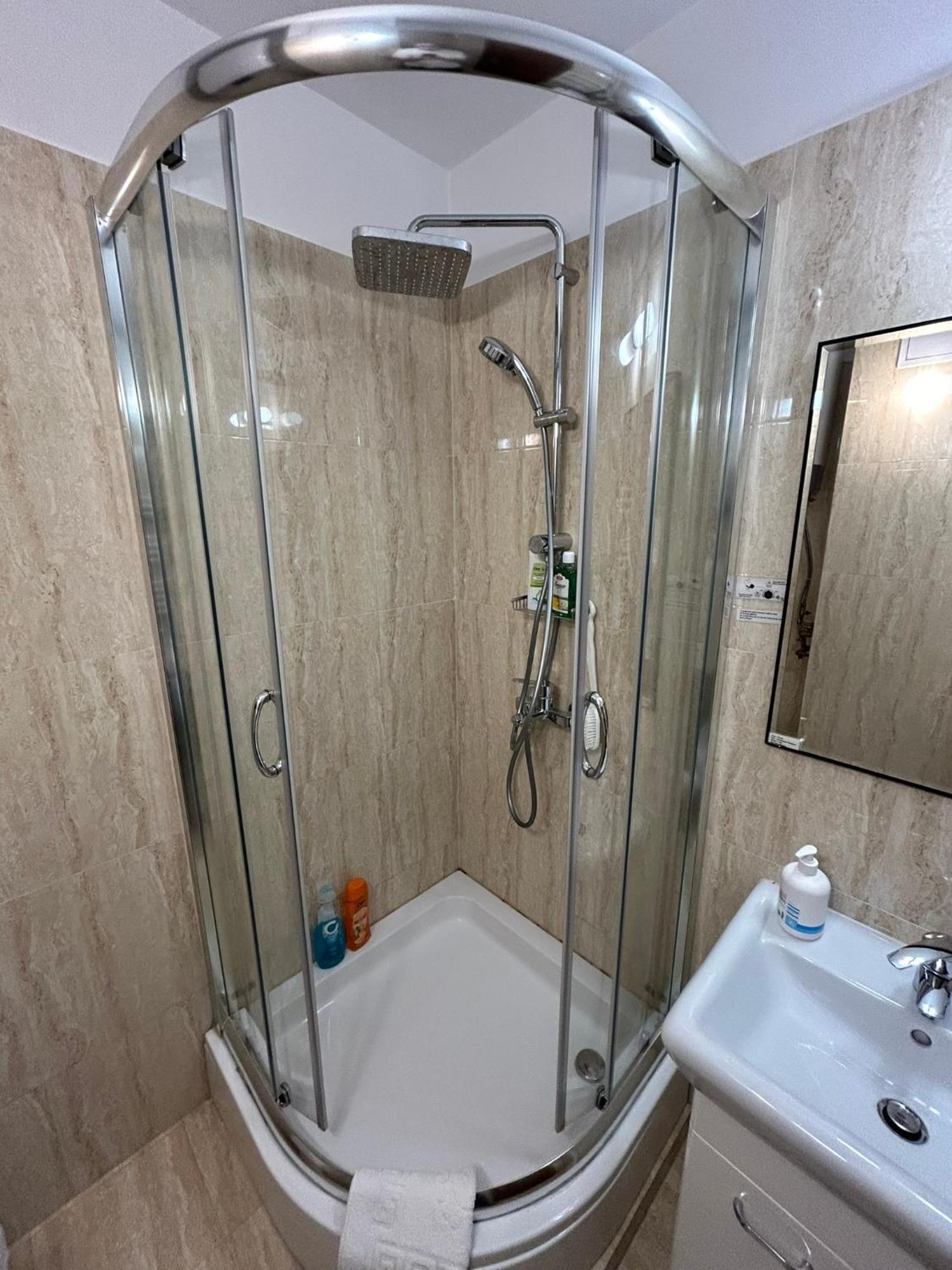Apart. Premium Ultracentral, 3 Camere Loc Parcare. Ploeszti Zewnętrze zdjęcie